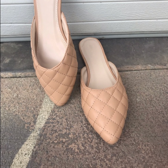 Shoes - “NWT” QUILTED MULES w BOX